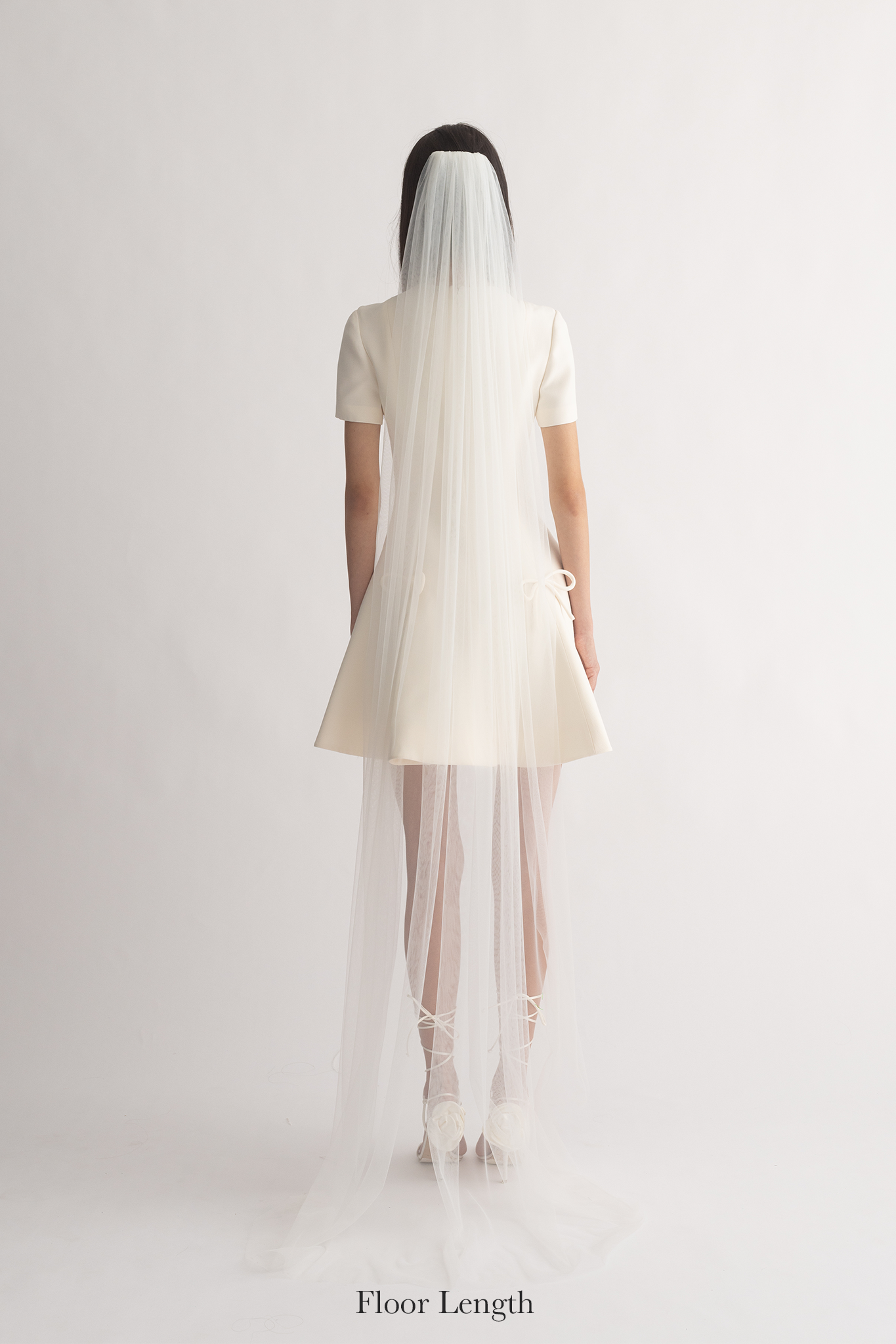 N1 - MINIMAL GATHERED VEIL