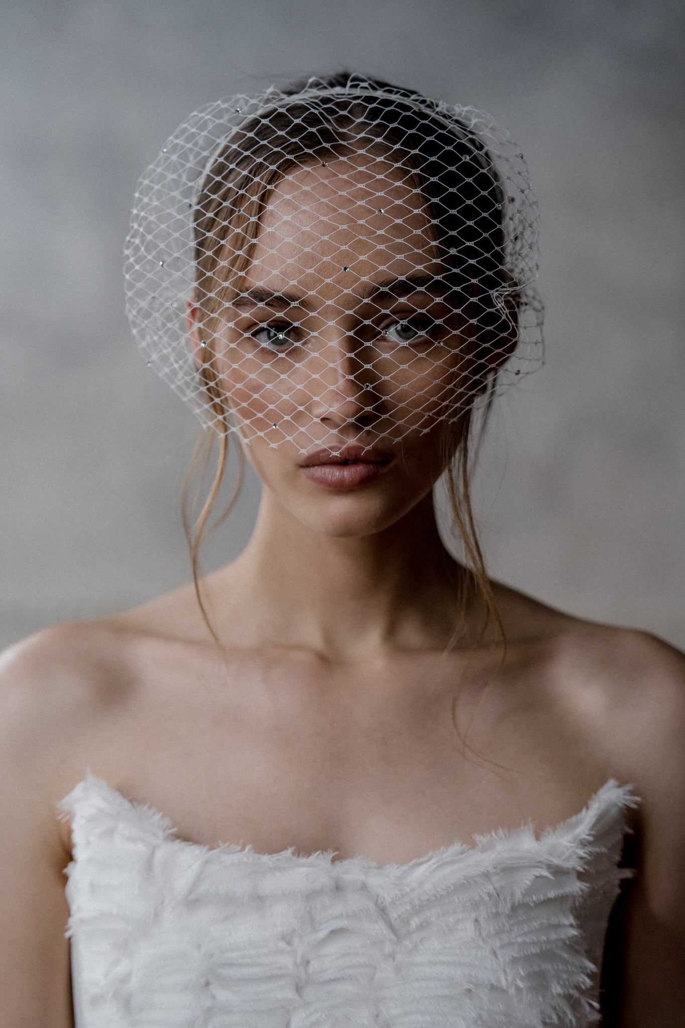 N20 - SPARKLE CAGE VEIL