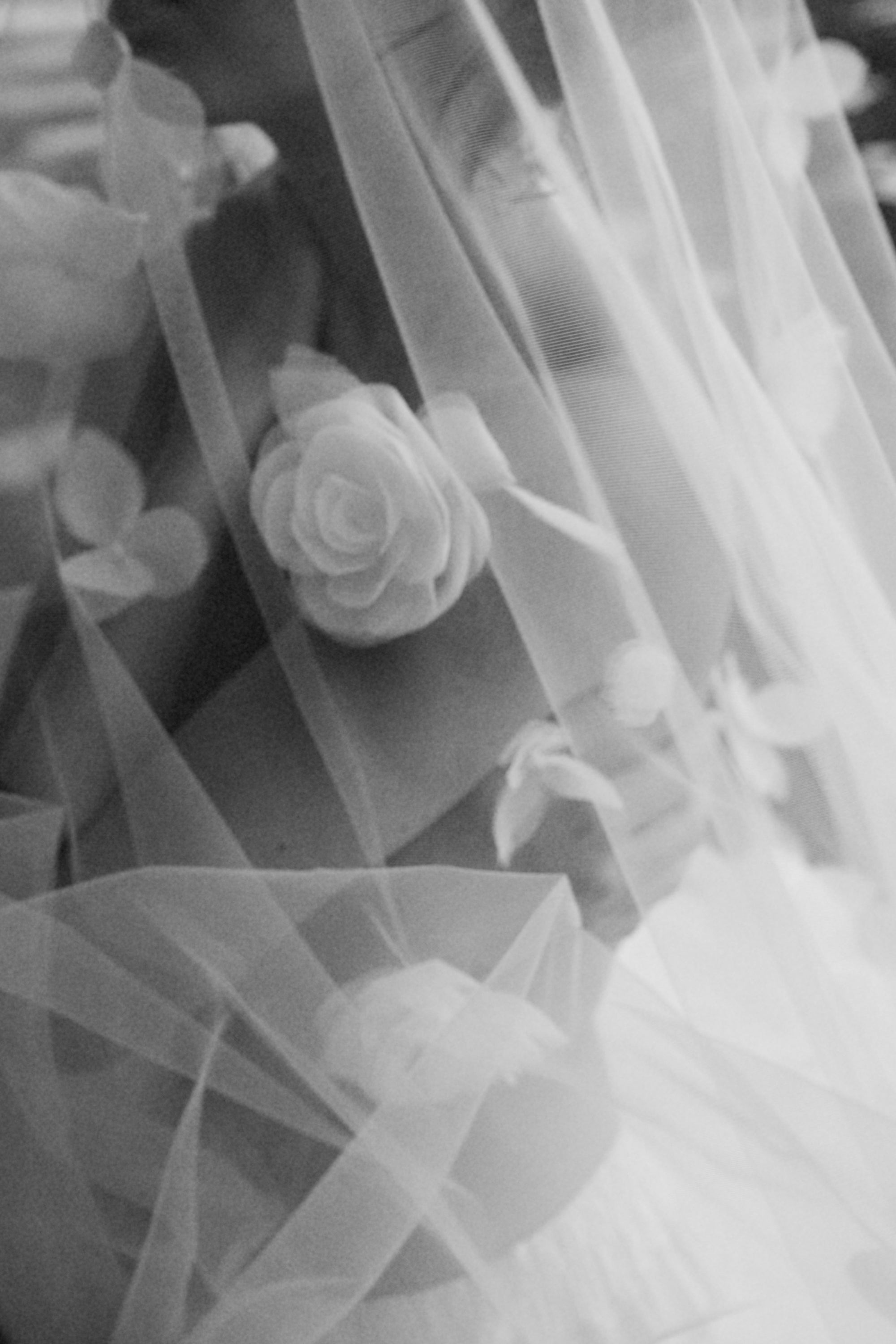 N13 - Full Bloom Veil